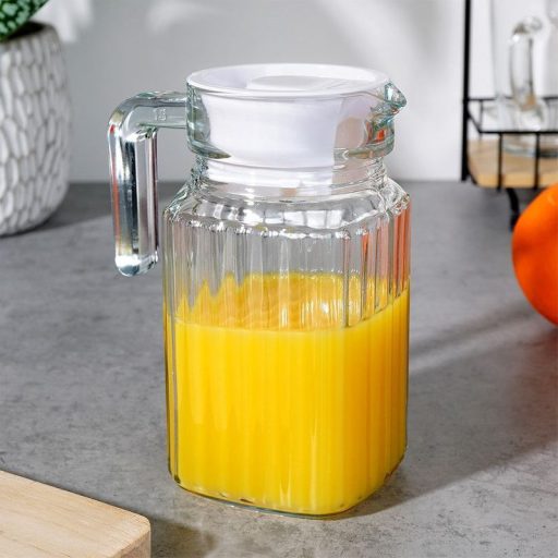 Üveg kancsó tetővel 650 ml