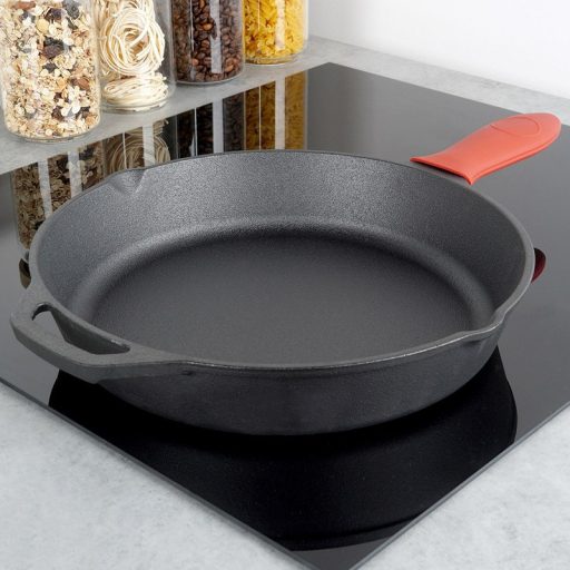 Öntöttvas serpenyő szilikon fogantyúvédővel 30 cm – CAST LINE